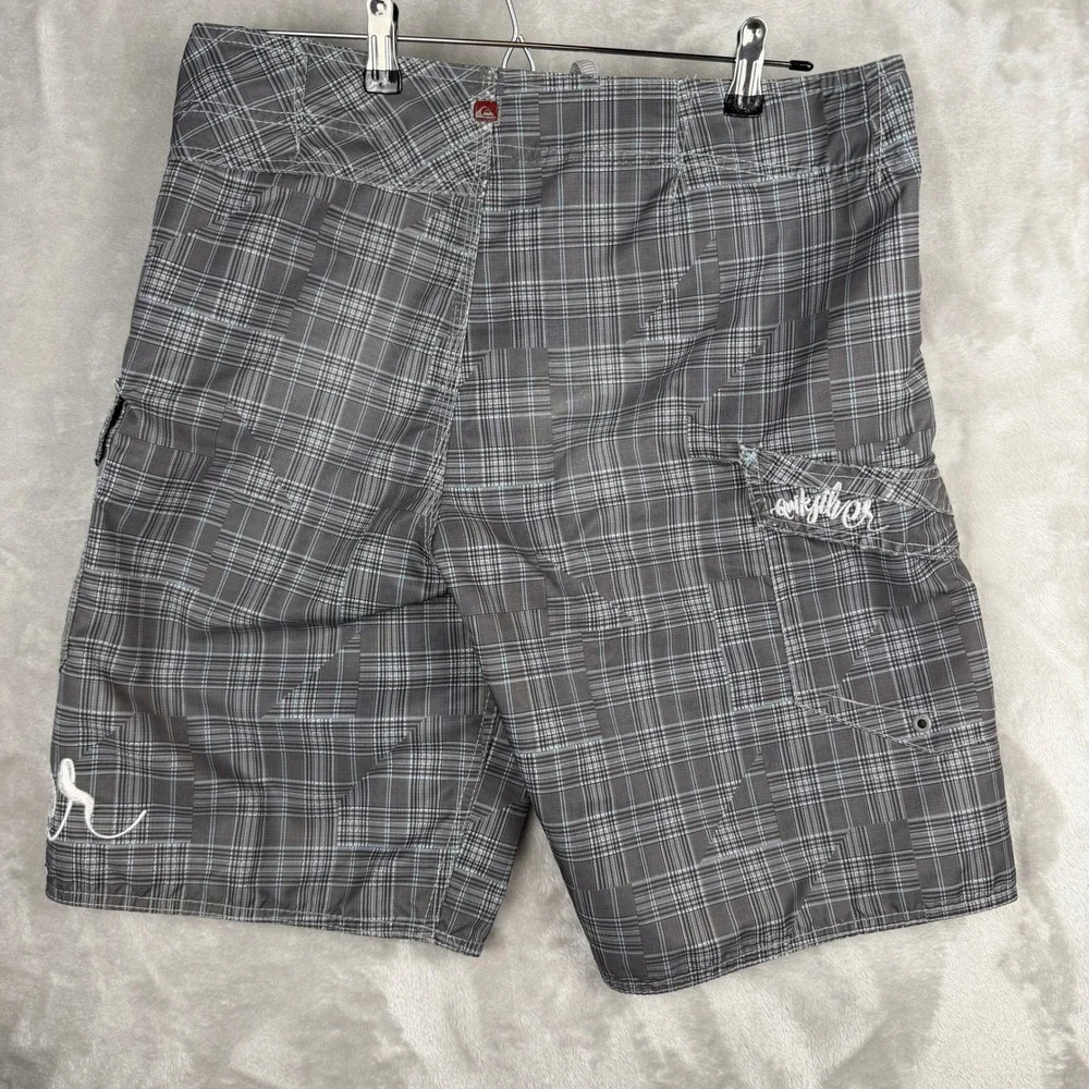 vintage y2k Quiksilver Mens Plaid Board Shorts Grey Blue Cargo‎ Pocket Size 34